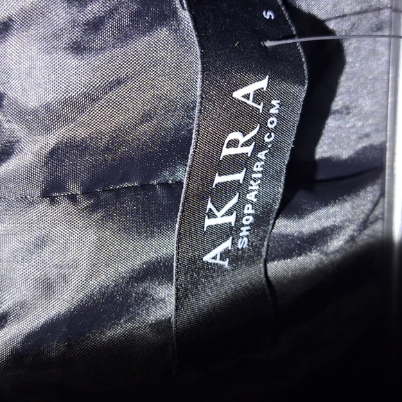 AKIRA BLACK BEAUTY STUNNER - Picture 4 of 10